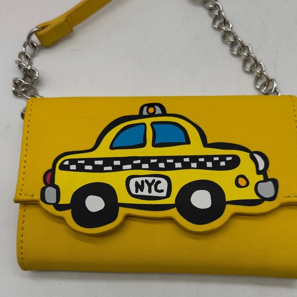 Marc Tetro Yellow Taxi Themed Kids Crossbody Bag MCB9344 - Picture 2 of 10